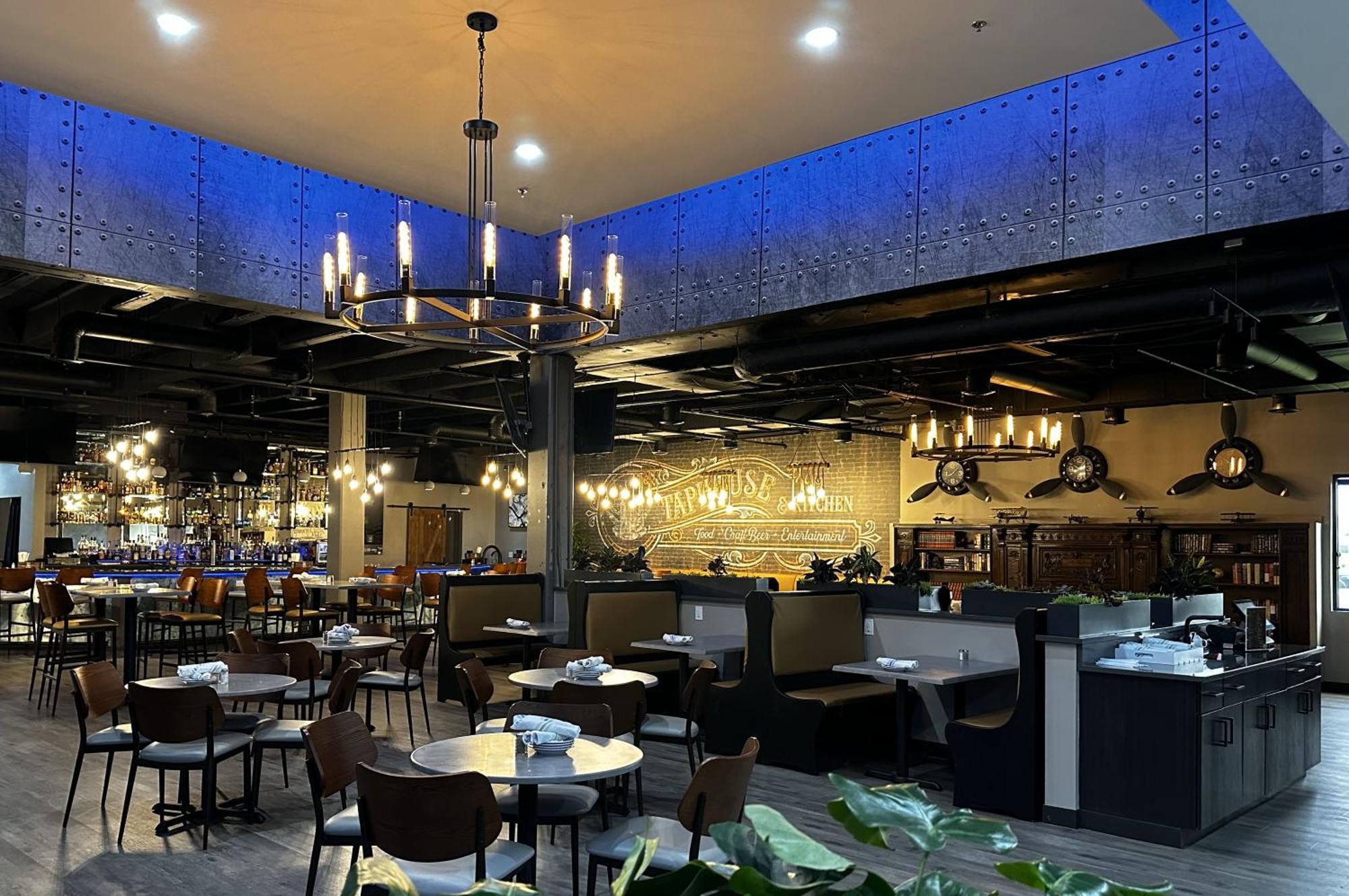 Hotel Wyndham Indianapolis Airport Zewnętrze zdjęcie