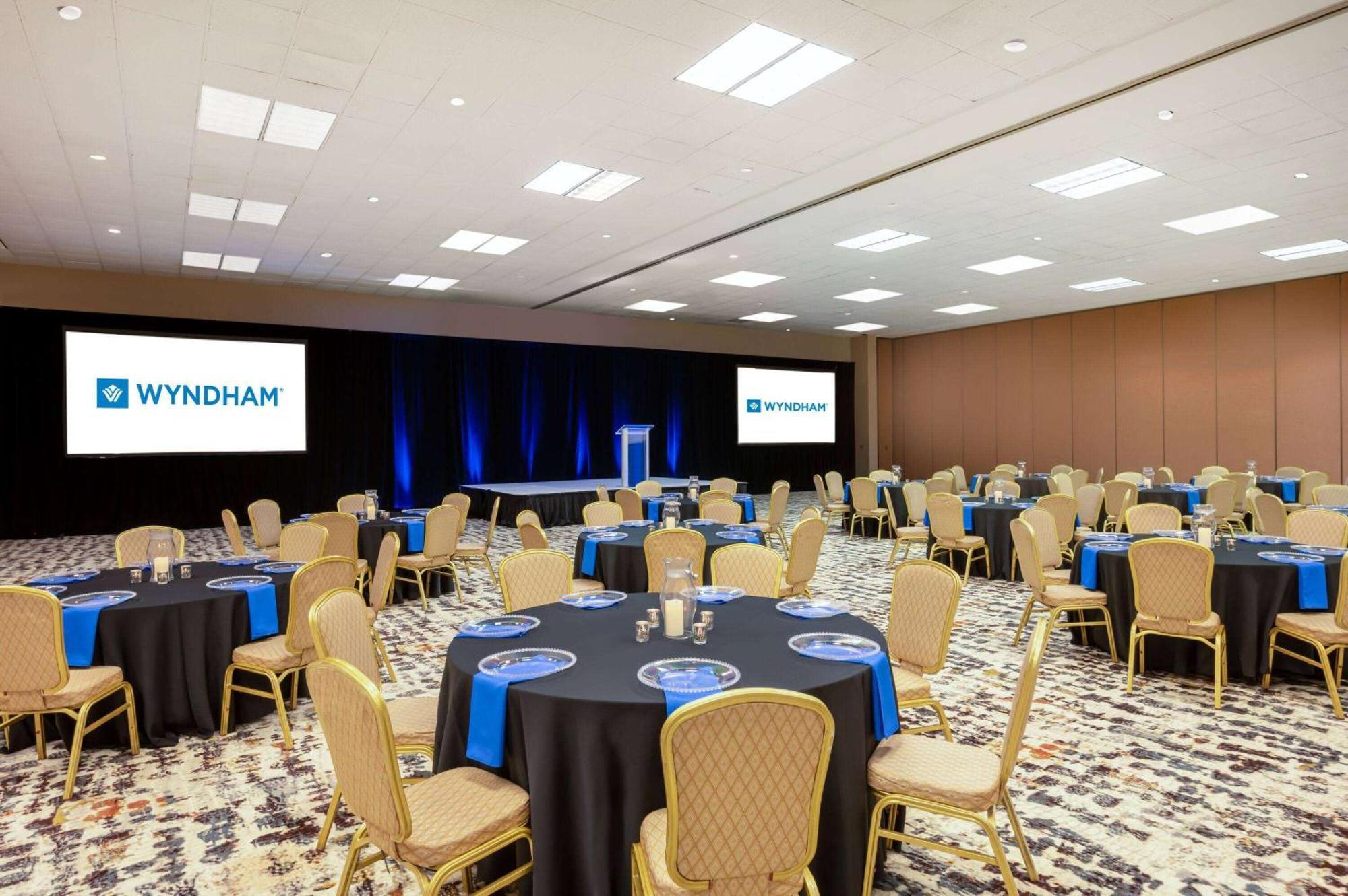 Hotel Wyndham Indianapolis Airport Zewnętrze zdjęcie