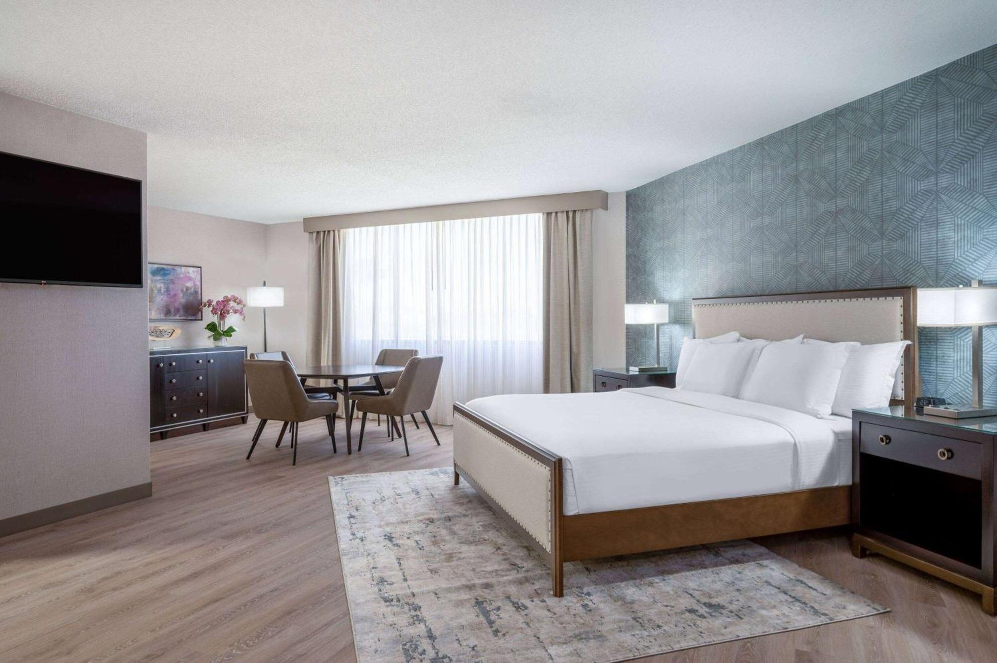Hotel Wyndham Indianapolis Airport Zewnętrze zdjęcie