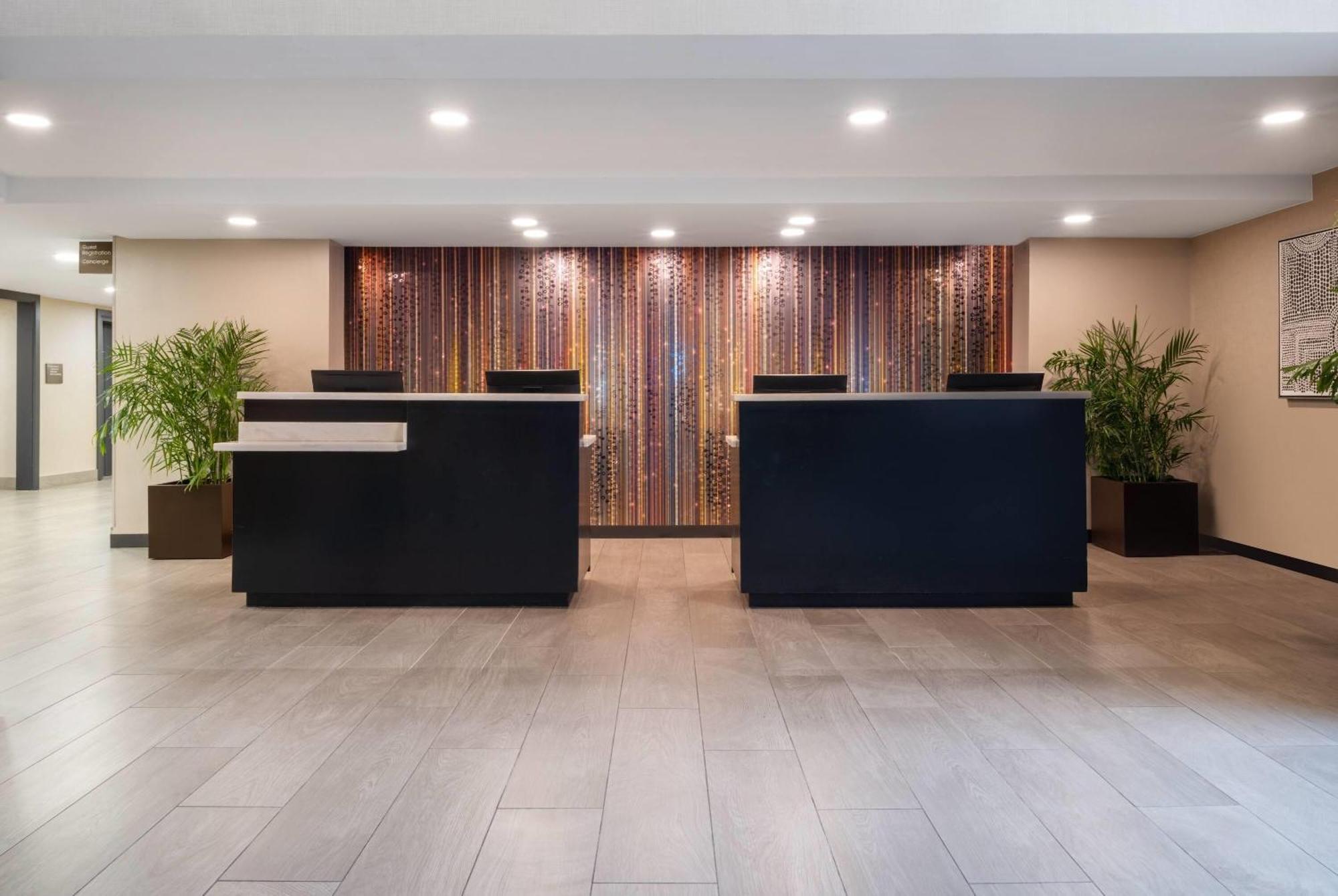 Hotel Wyndham Indianapolis Airport Zewnętrze zdjęcie
