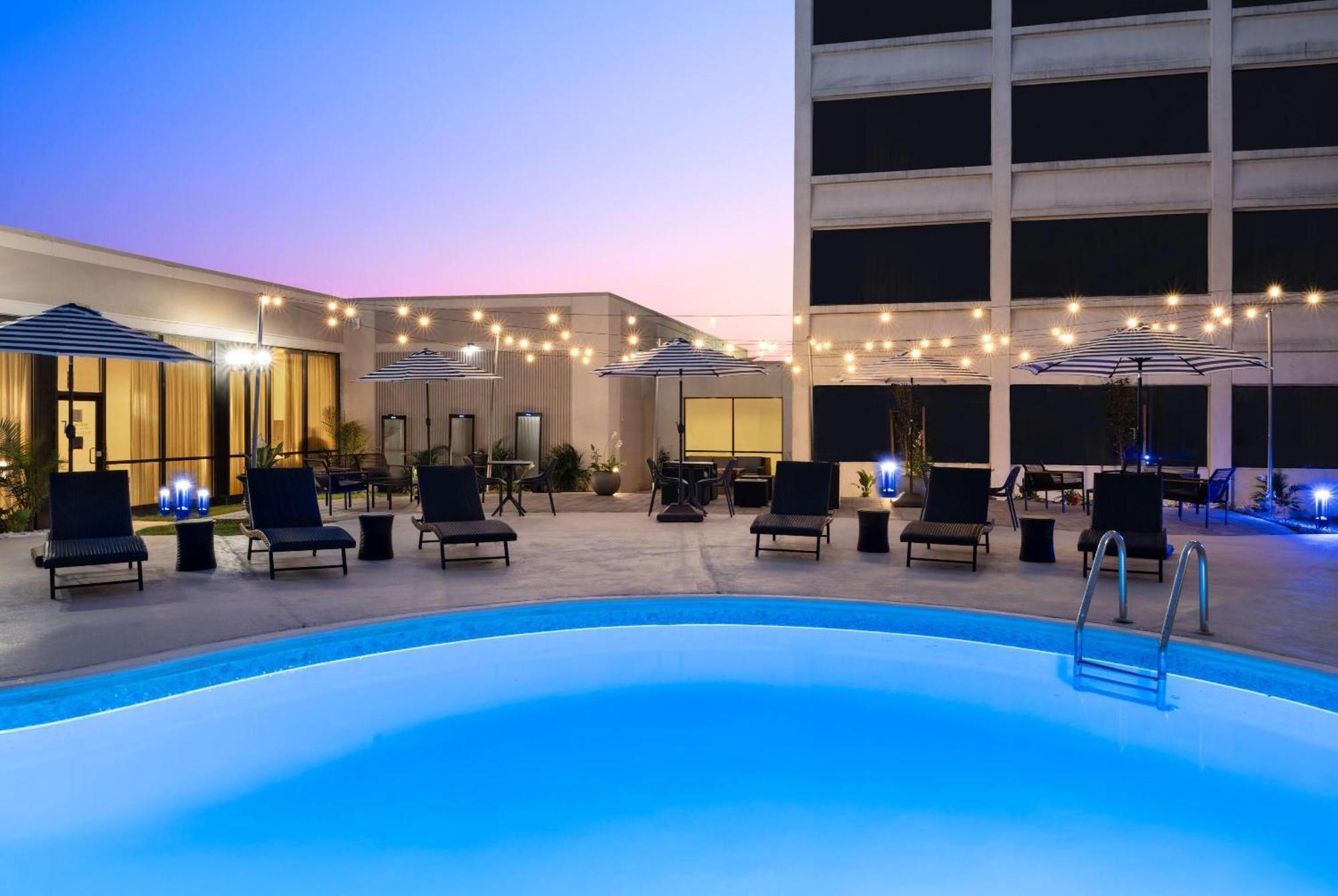 Hotel Wyndham Indianapolis Airport Zewnętrze zdjęcie